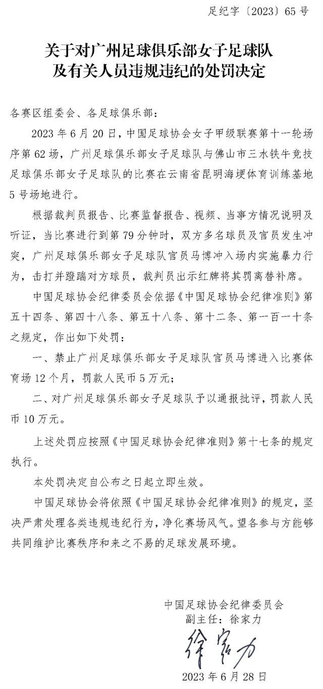 正是他平易近人、生活化的表演，多年来赋予了这些小人物角色鲜活生动的;优式喜剧特质，是当之无愧的;贺岁第一人